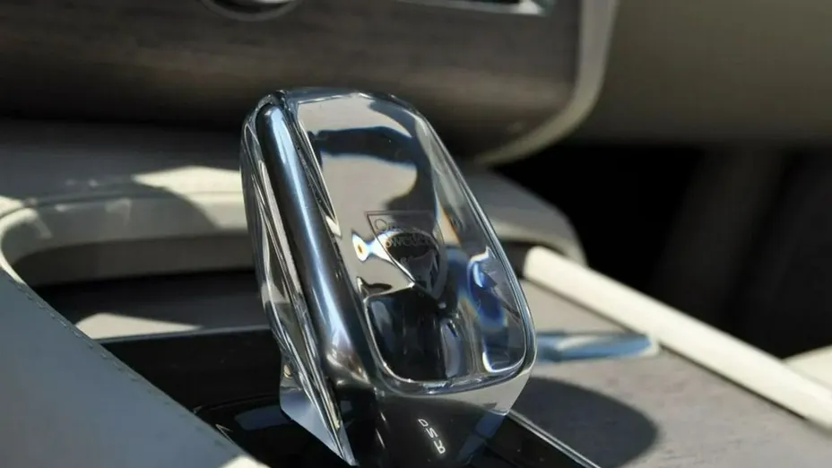 VOLVO XC90 -