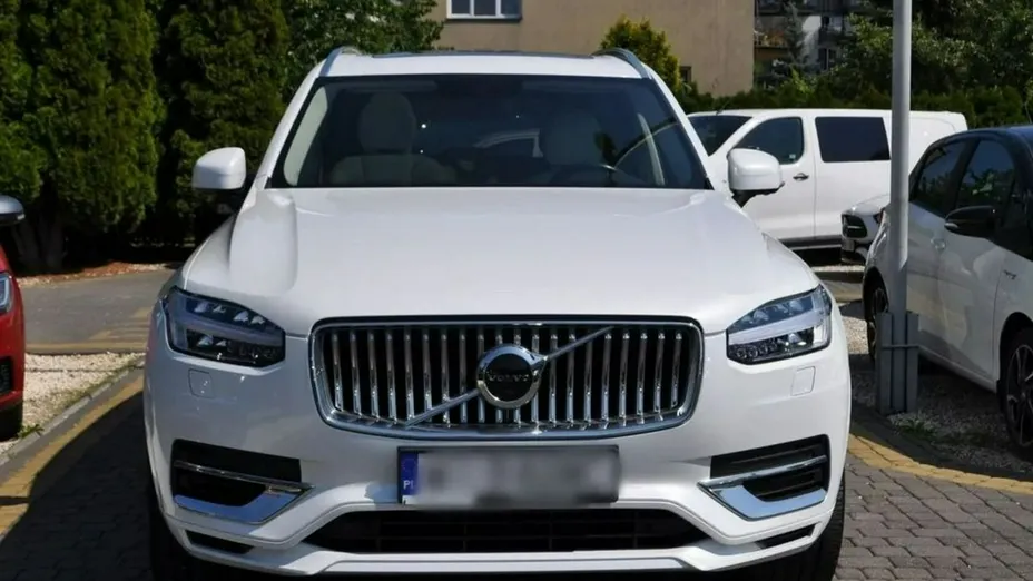 VOLVO XC90 -