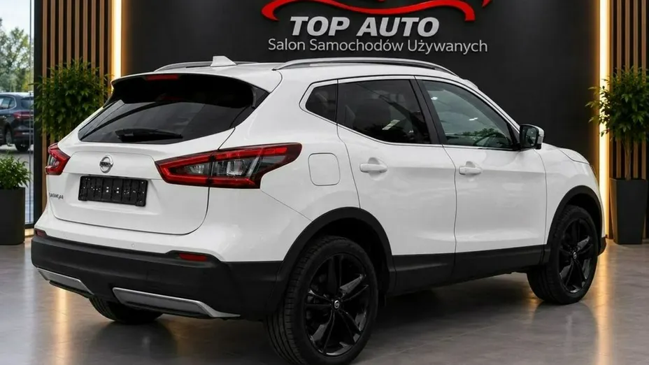 NISSAN Qashqai -