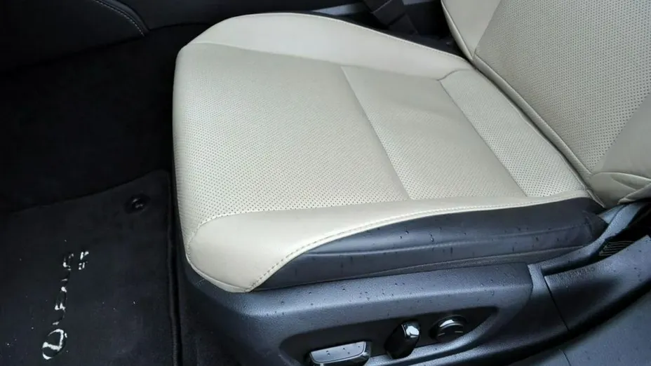 LEXUS ES -