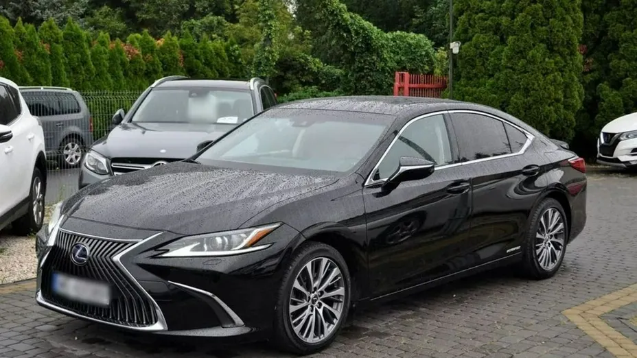 LEXUS ES -