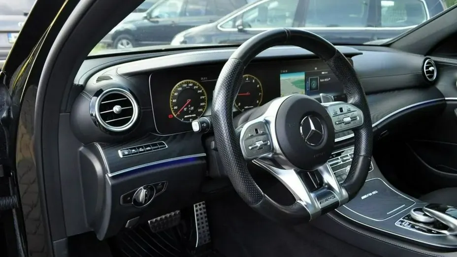 MERCEDES-BENZ E Klasa -
