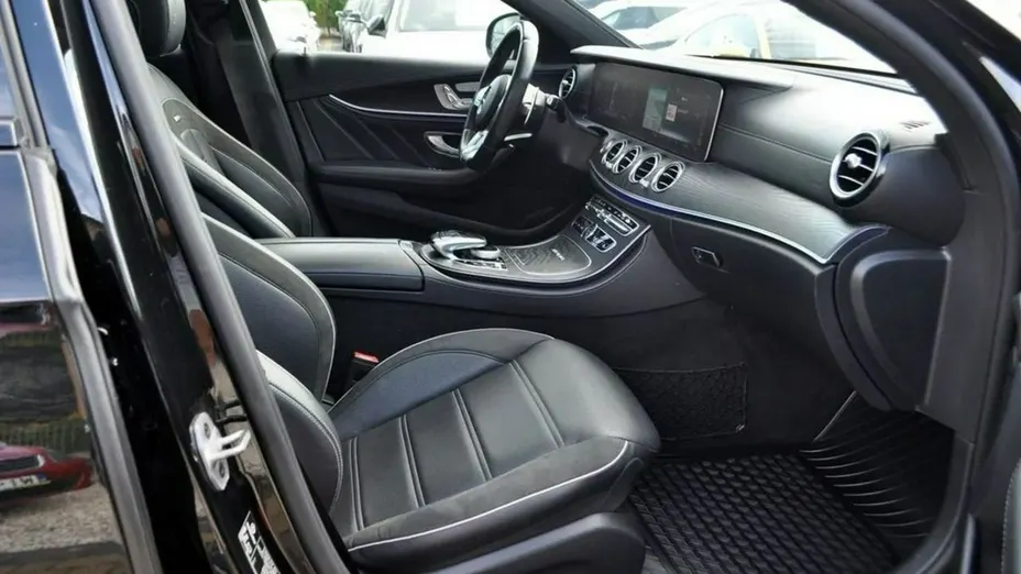 MERCEDES-BENZ E Klasa -