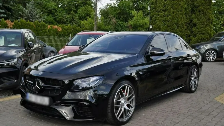 MERCEDES-BENZ E Klasa -