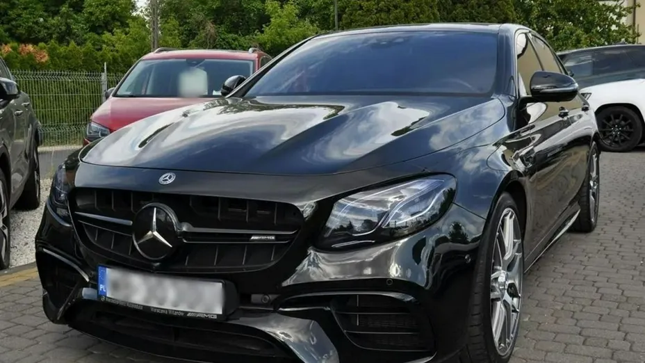 MERCEDES-BENZ E Klasa -