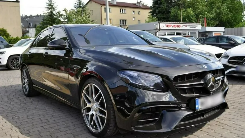 MERCEDES-BENZ E Klasa -