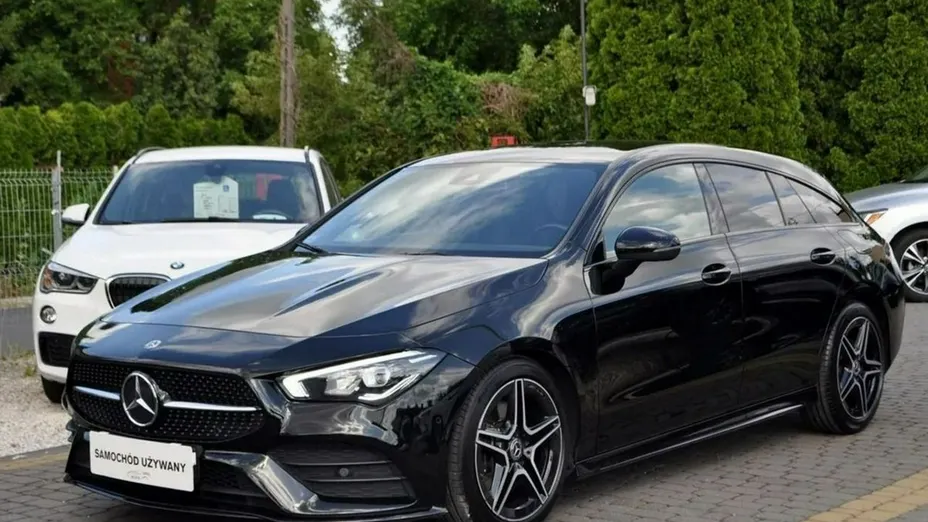 MERCEDES-BENZ CLA -