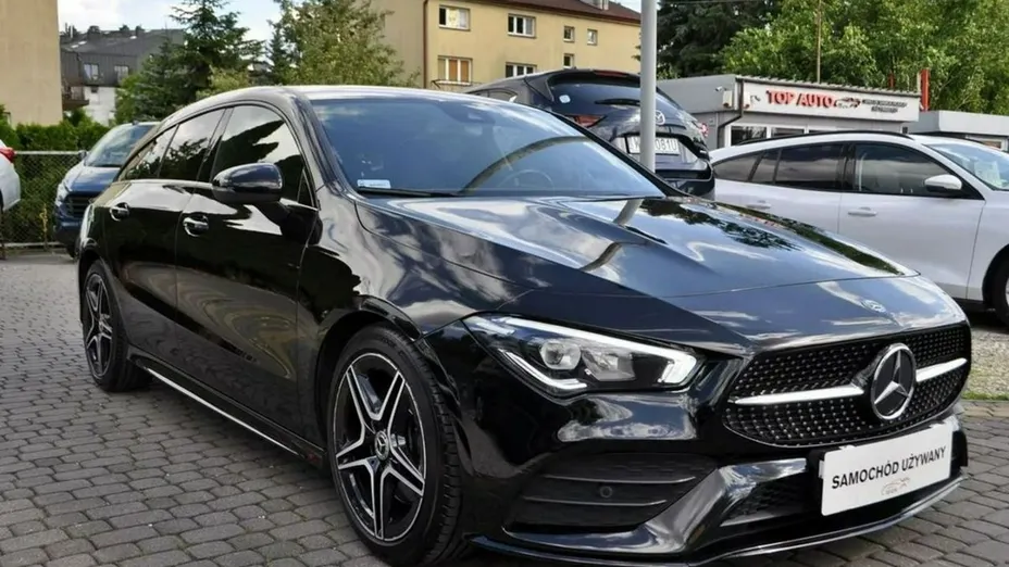MERCEDES-BENZ CLA -