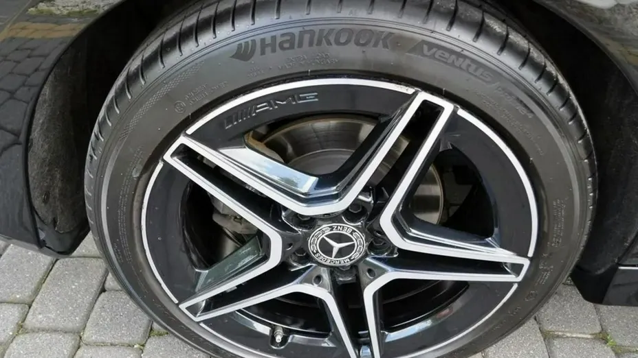 MERCEDES-BENZ CLA -