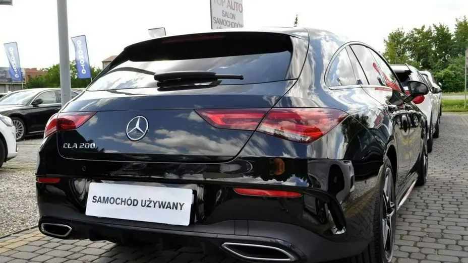 MERCEDES-BENZ CLA -