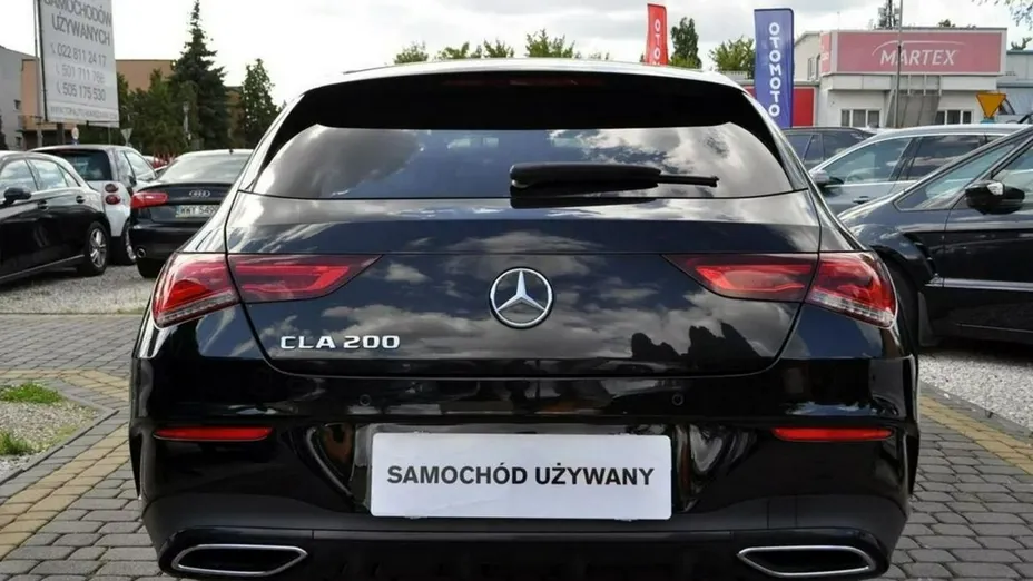 MERCEDES-BENZ CLA -