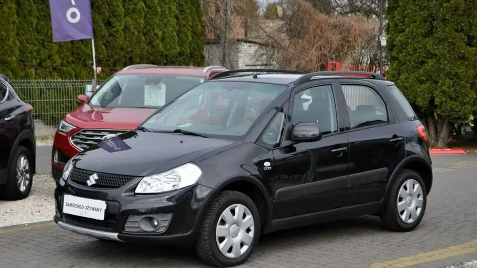 SUZUKI SX4 -