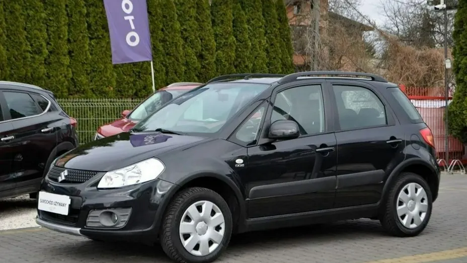 SUZUKI SX4 -