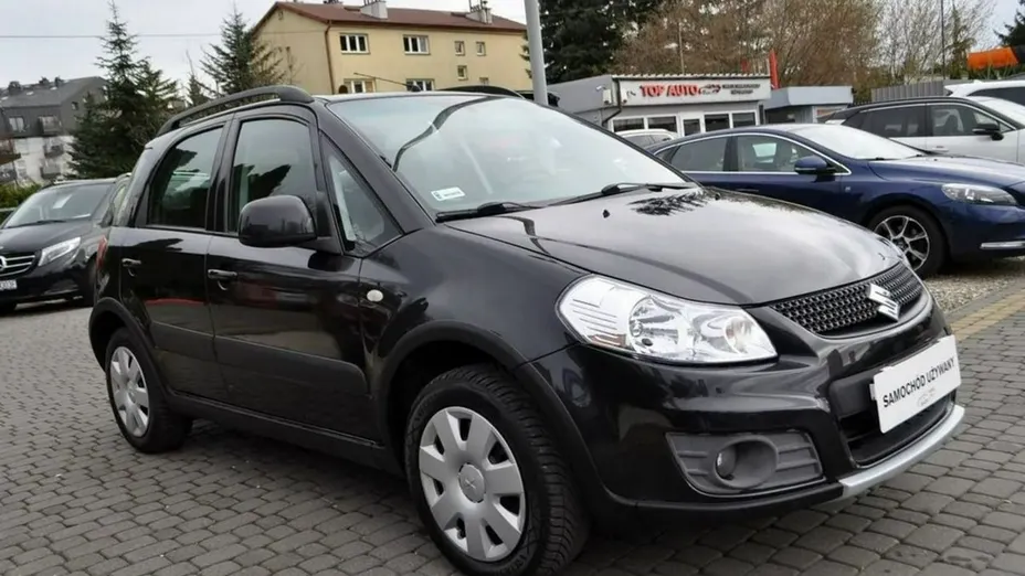 SUZUKI SX4 -