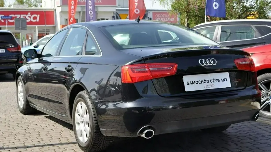 AUDI A6 -