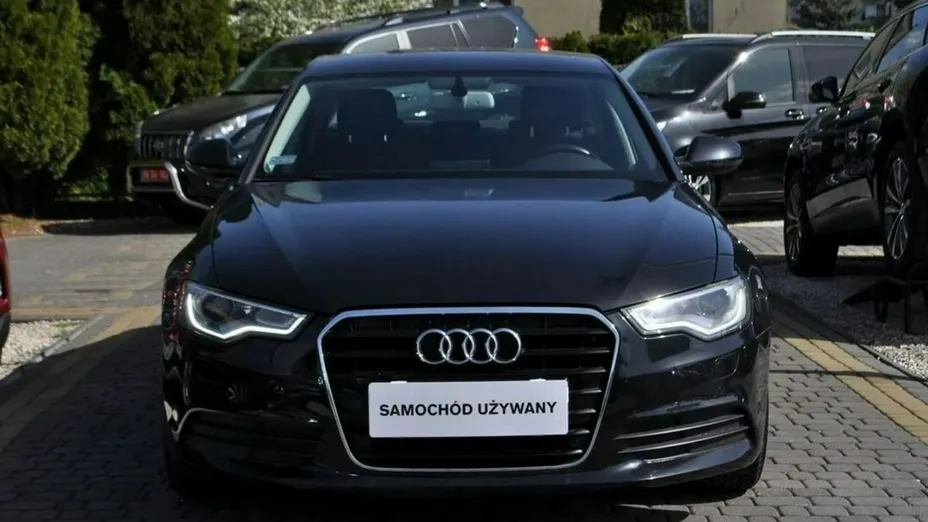 AUDI A6 -