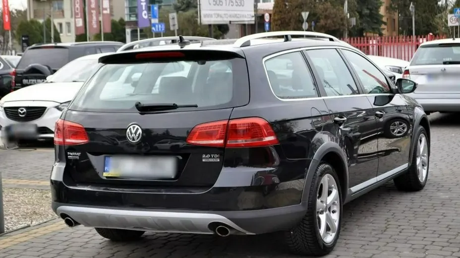 VOLKSWAGEN Passat -