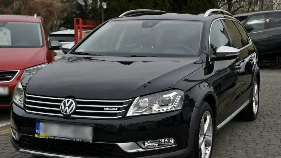 VOLKSWAGEN Passat -