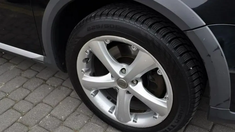 VOLKSWAGEN Passat -
