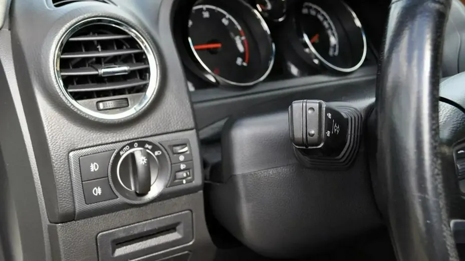 OPEL Antara -