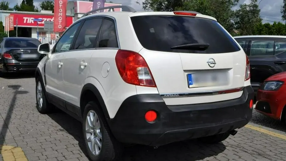 OPEL Antara -