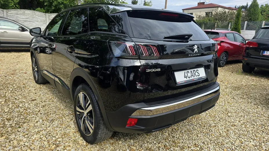 PEUGEOT 3008 -