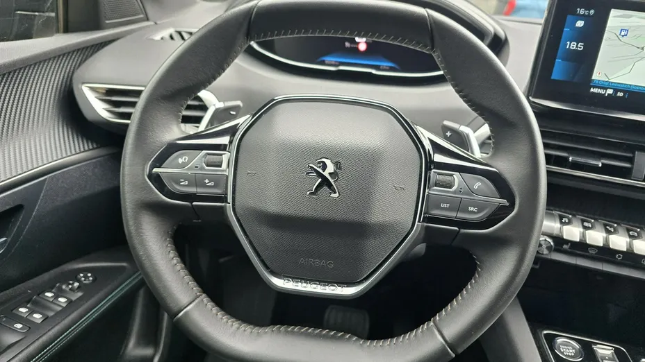 PEUGEOT 3008 -