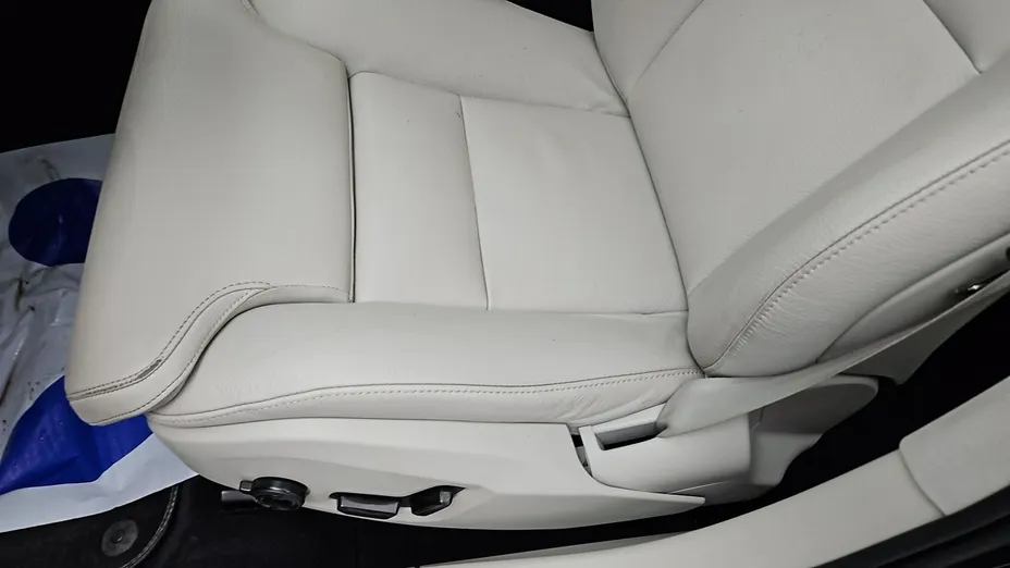 VOLVO S90 -