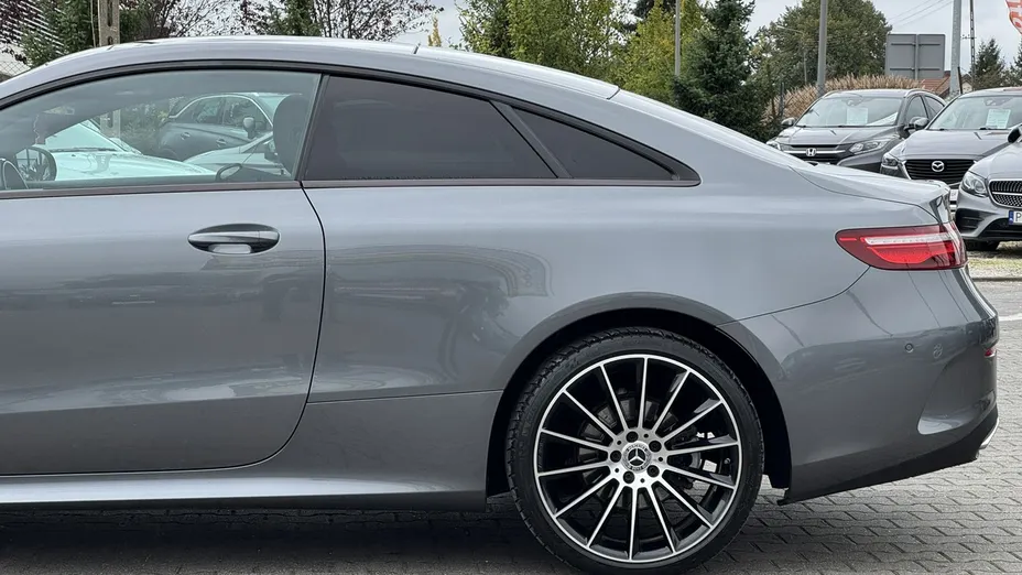 MERCEDES-BENZ E Klasa -
