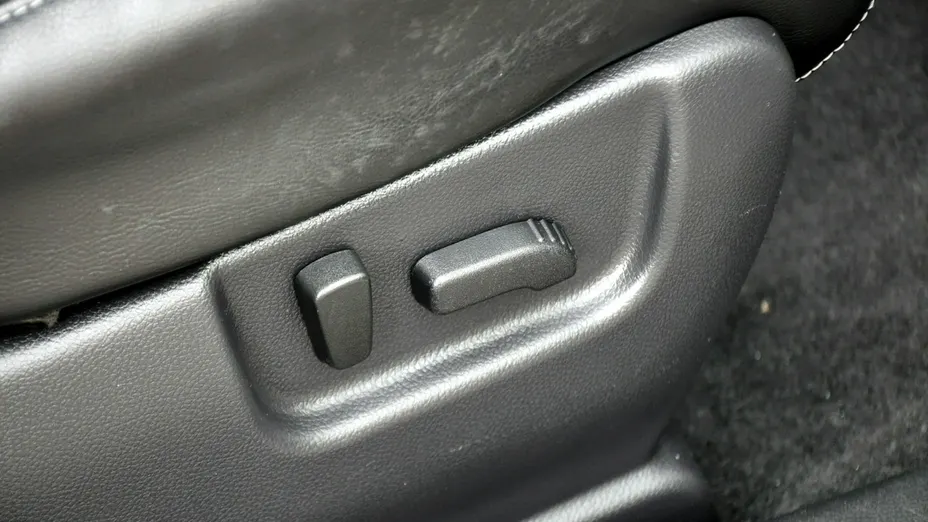 NISSAN X-Trail -