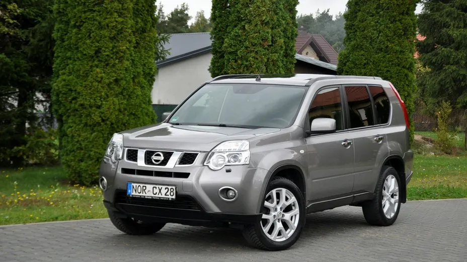 NISSAN X-Trail -