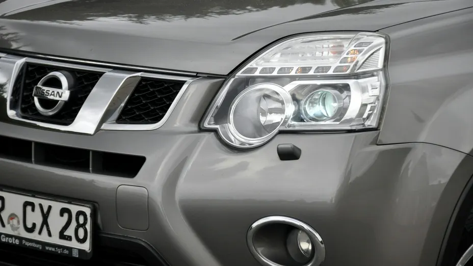 NISSAN X-Trail -