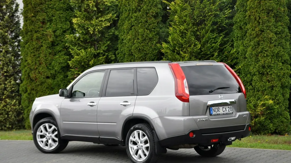 NISSAN X-Trail -