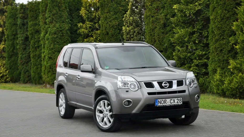 NISSAN X-Trail -