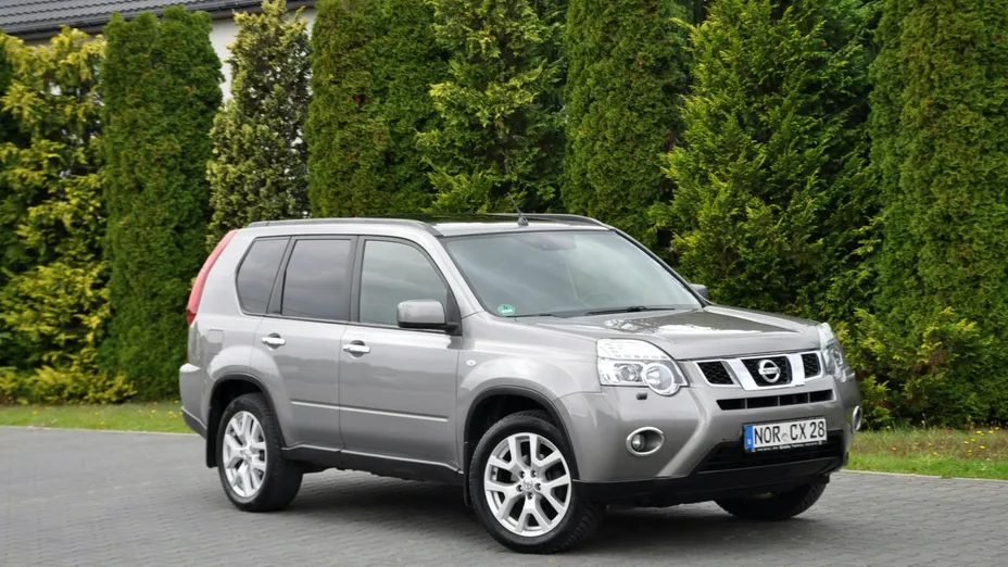 NISSAN X-Trail -