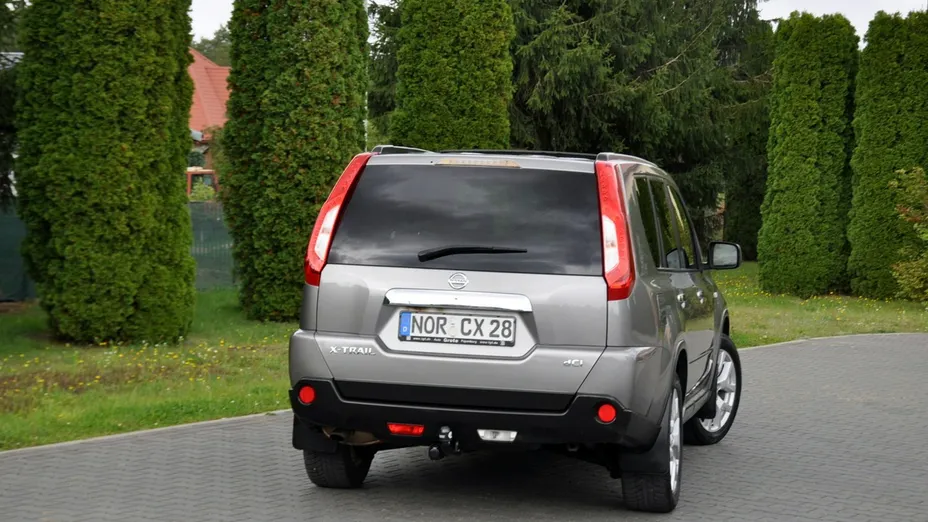 NISSAN X-Trail -