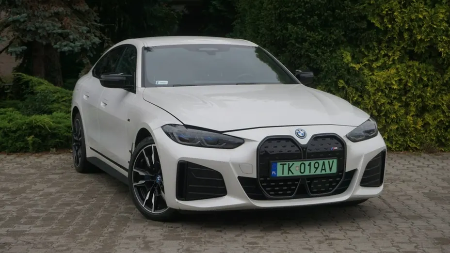 BMW i4 -