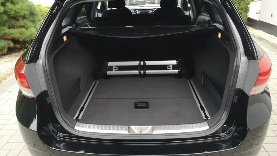 HYUNDAI i40 -