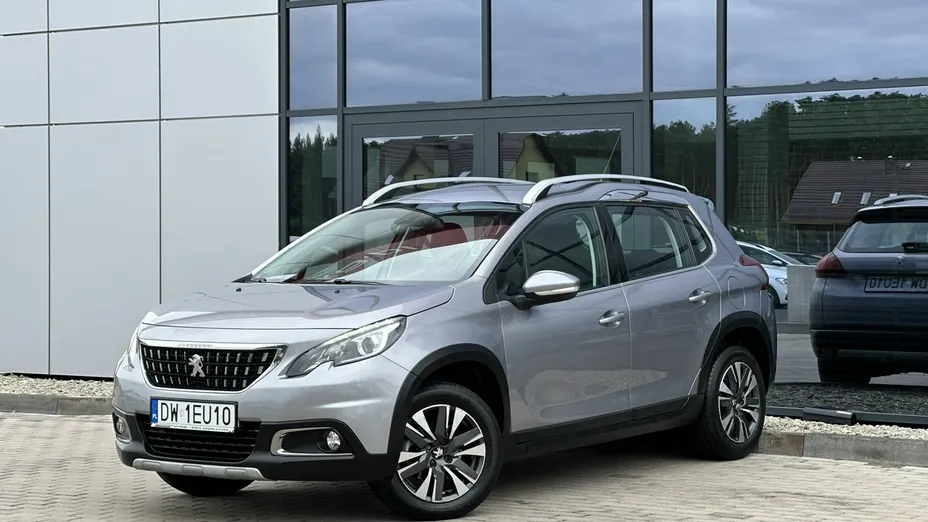 PEUGEOT 2008 -