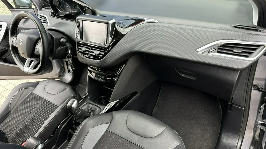 PEUGEOT 2008 -