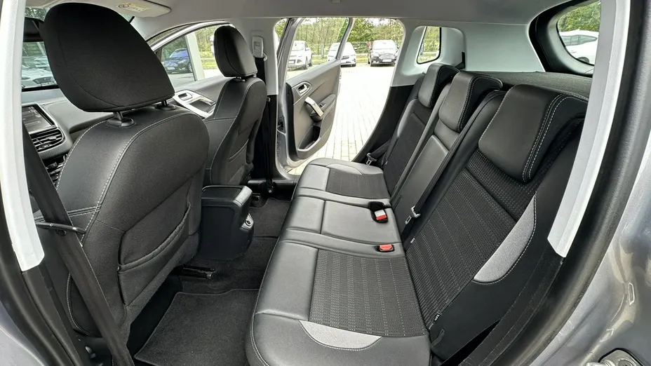 PEUGEOT 2008 -