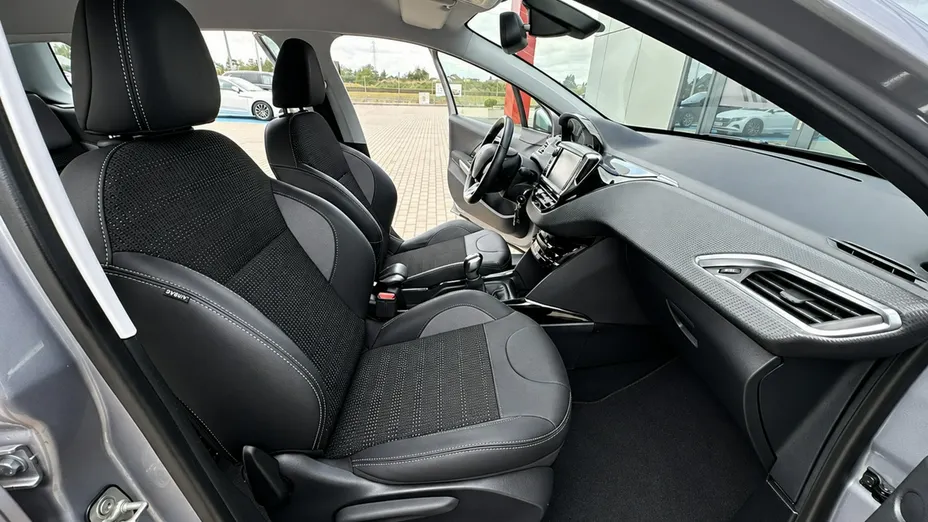 PEUGEOT 2008 -
