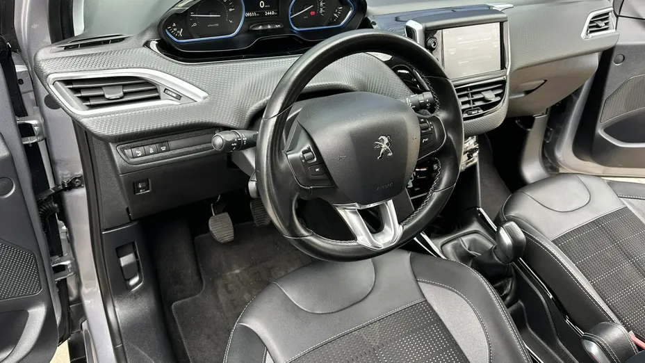 PEUGEOT 2008 -
