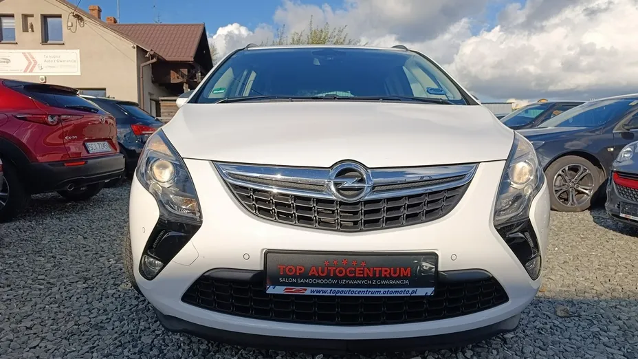 OPEL Zafira -
