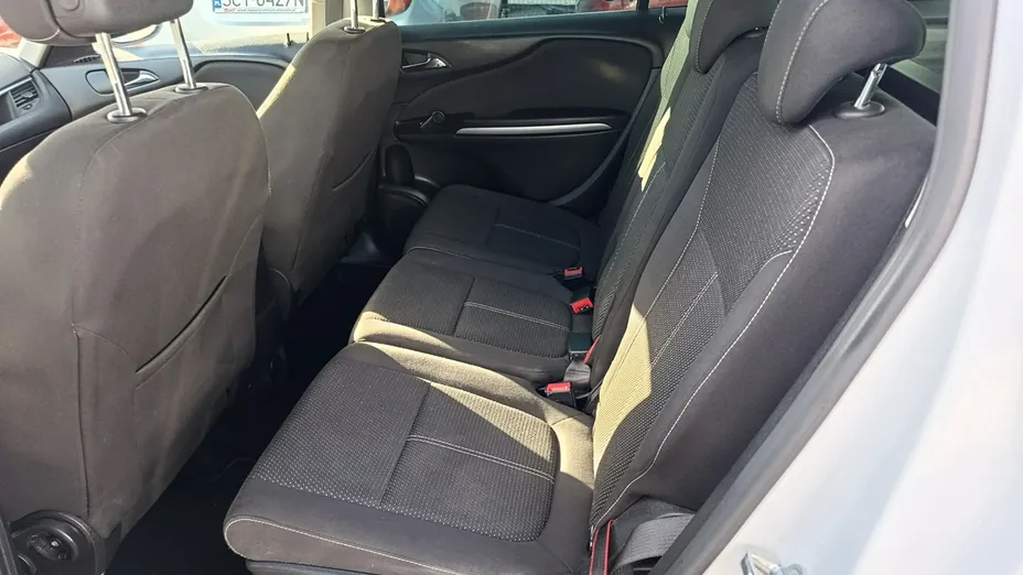 OPEL Zafira -