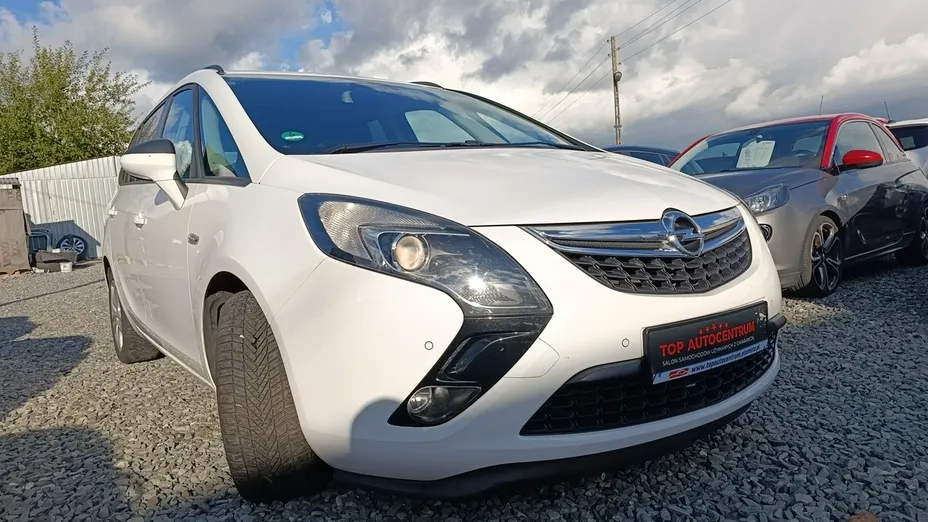 OPEL Zafira -