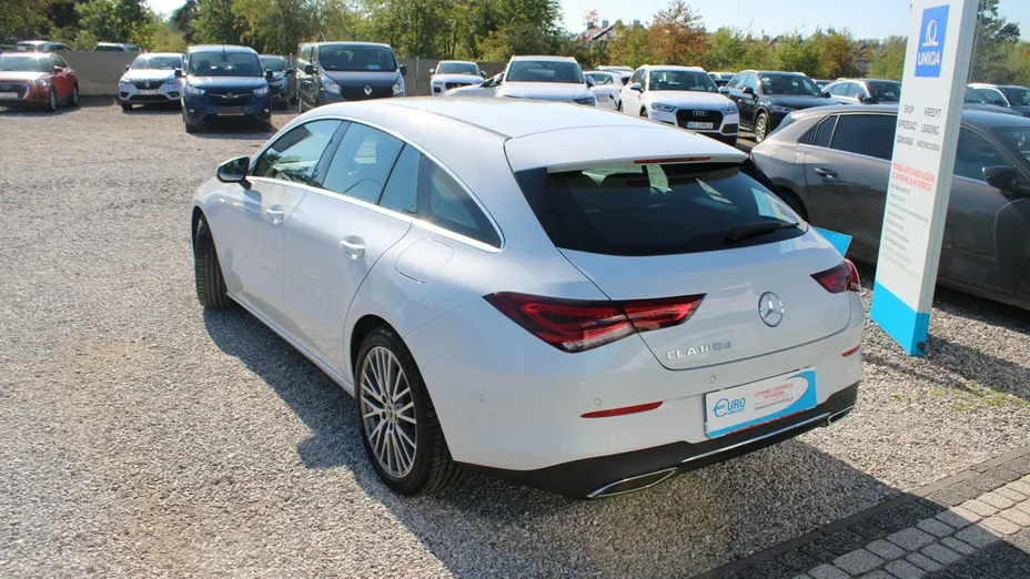 MERCEDES-BENZ CLA -