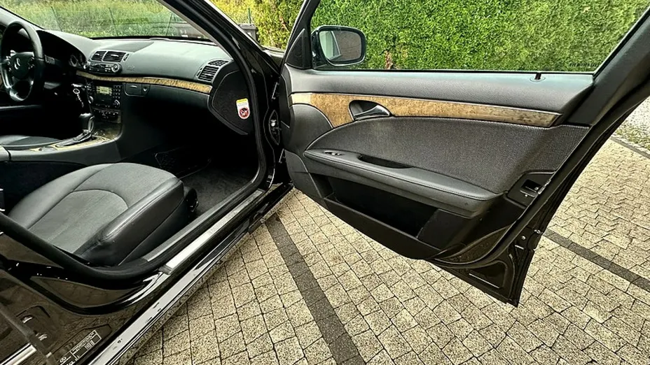 MERCEDES-BENZ E Klasa -