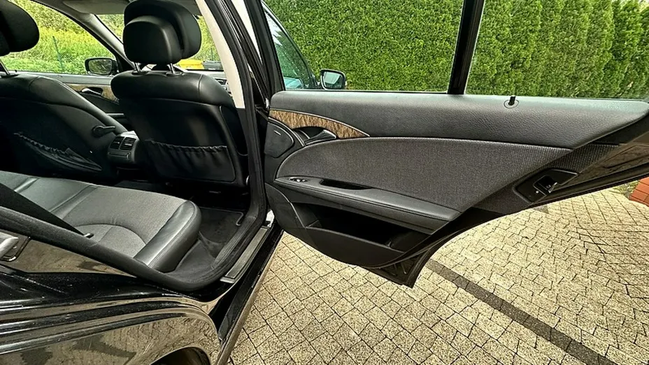 MERCEDES-BENZ E Klasa -