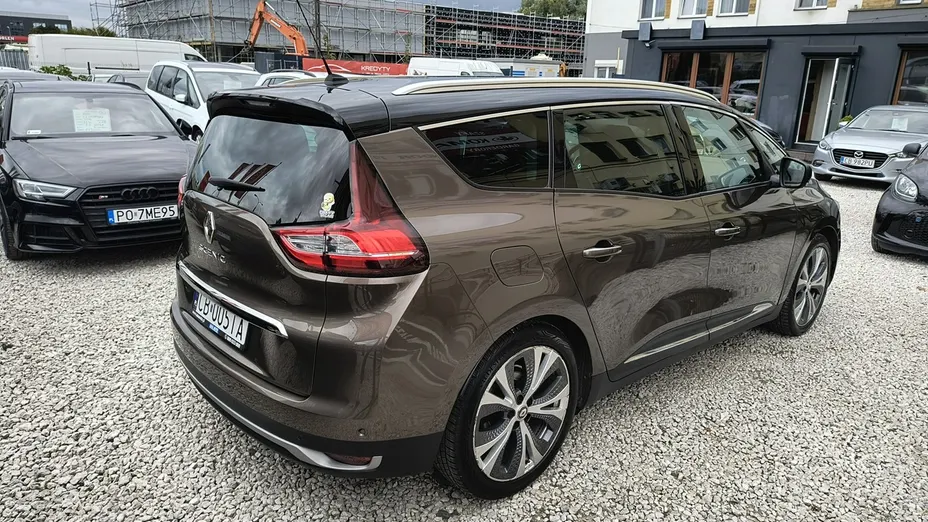 RENAULT Grand Scenic -